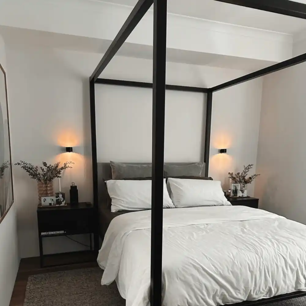 LED Rechargeable Wall Light/Sconce - Image 7