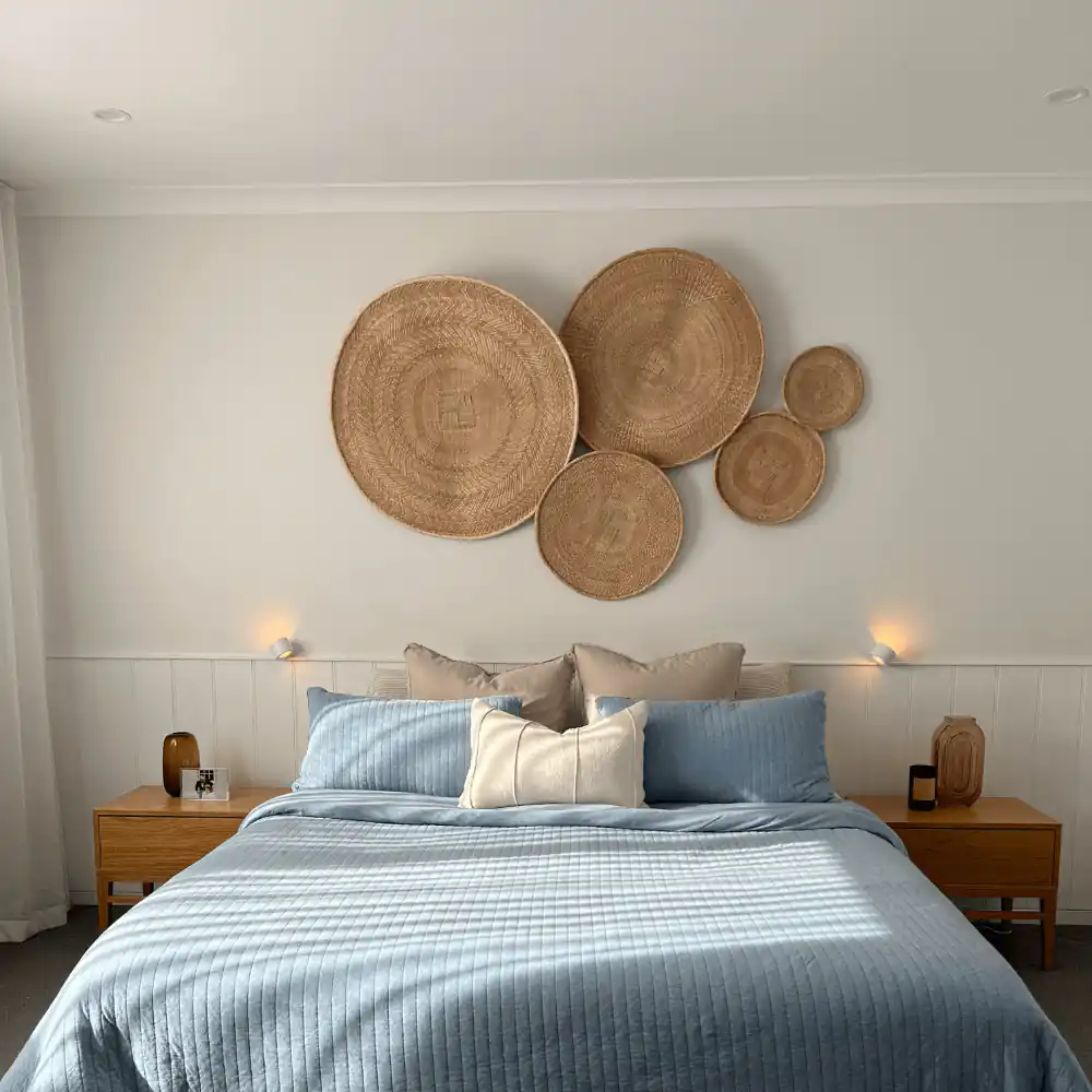 LED Rechargeable Wall Light/Sconce - Image 8